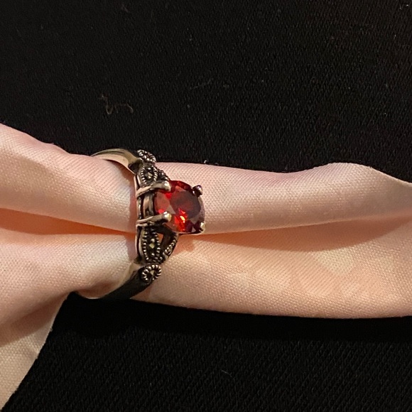 OLD ESTATE FIND RUBY RING💍 - Picture 5 of 6